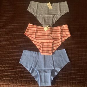 Striped and Solid Women's Panties Set